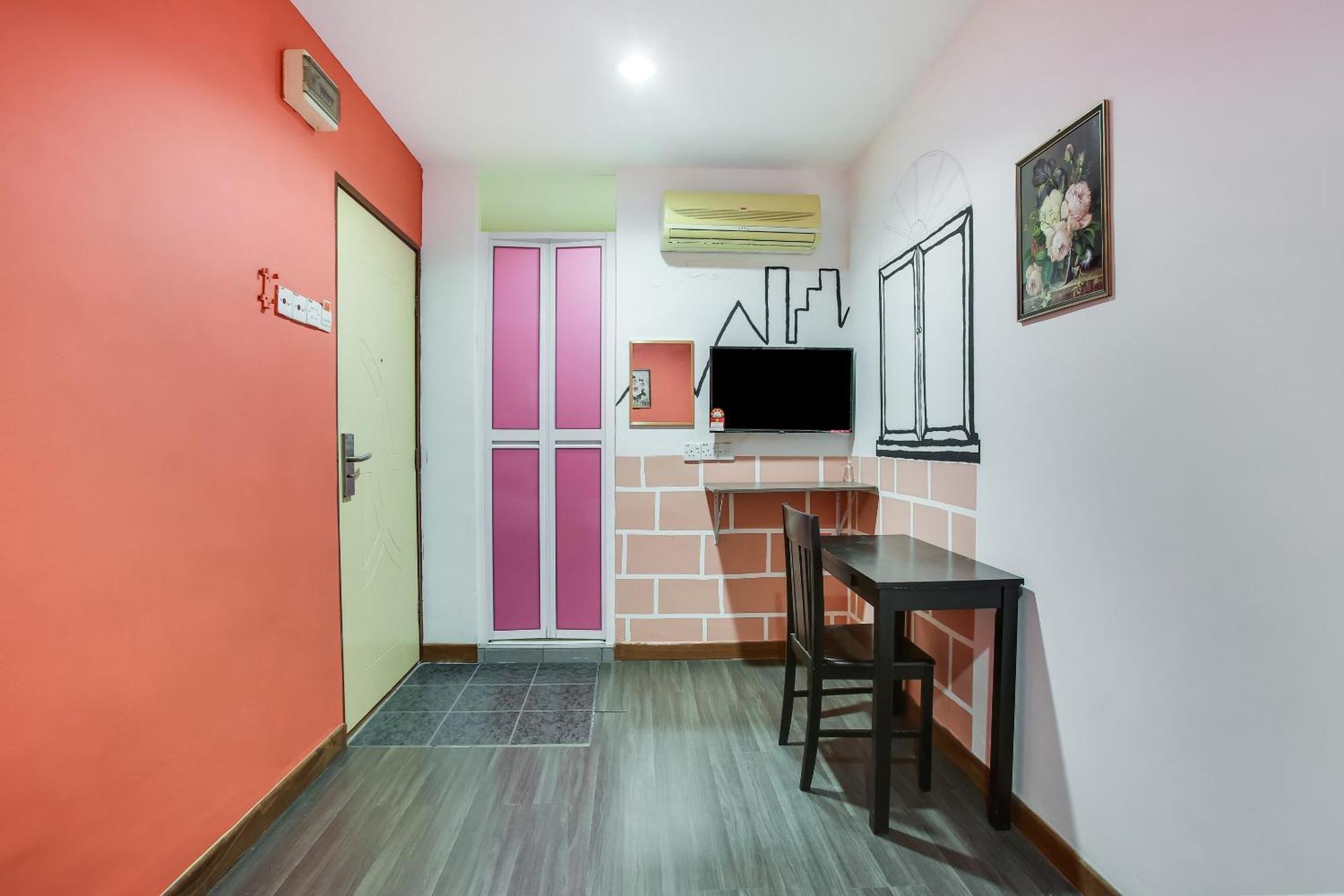 Oyo 90282 Hotel Taj Inn, Seksyen 7 Шах Алам Екстериор снимка