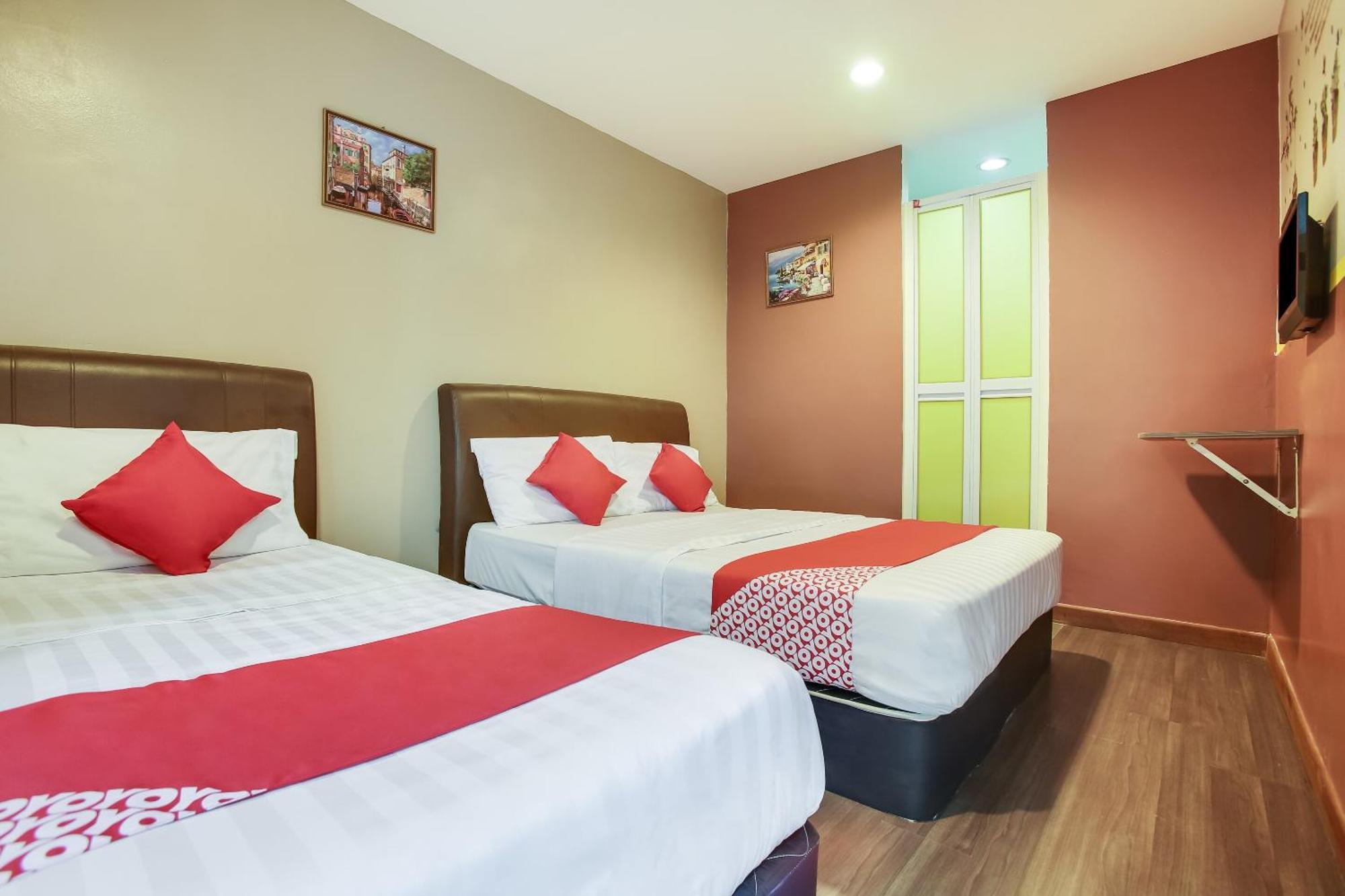 Oyo 90282 Hotel Taj Inn, Seksyen 7 Шах Алам Екстериор снимка