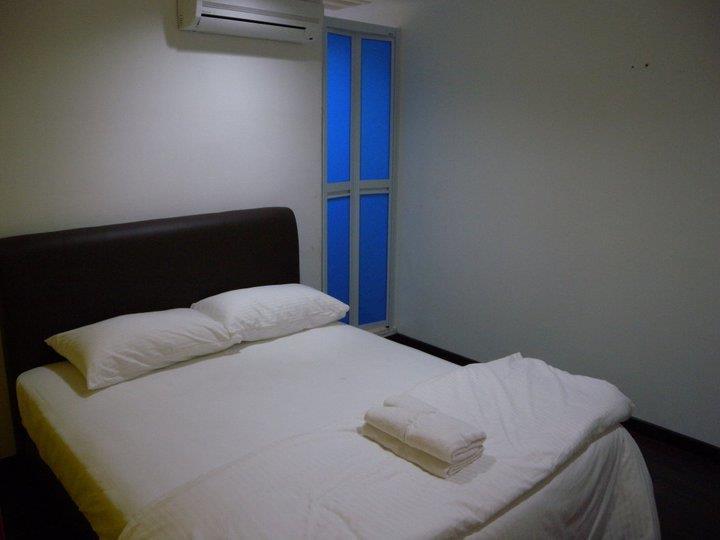 Oyo 90282 Hotel Taj Inn, Seksyen 7 Шах Алам Екстериор снимка